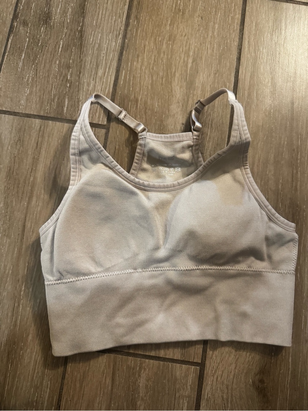 Light Padded Seamless Sports Bra with Adjustable Straps